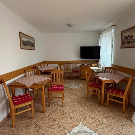 Guest house Gardos 3*