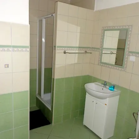 招待所 Gardos 盖兹马洛克